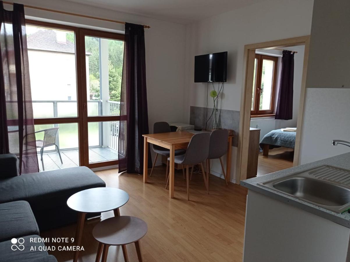 Apartman Liptov Mari ลิฟตอฟสกีมิคูลาช ภายนอก รูปภาพ